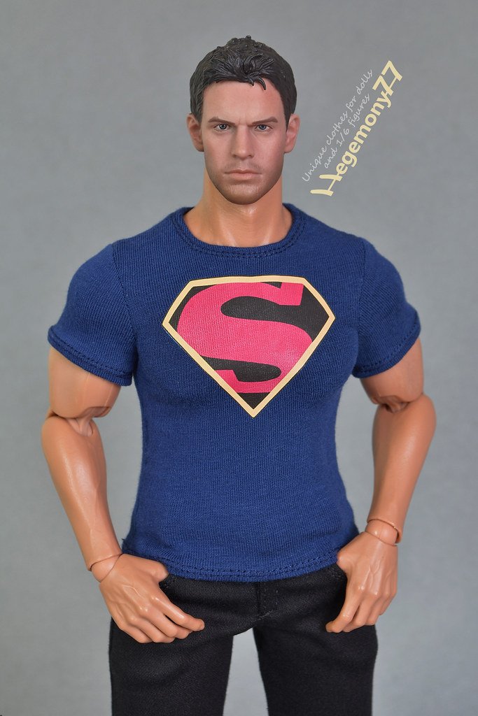 Playera azul de superheroe